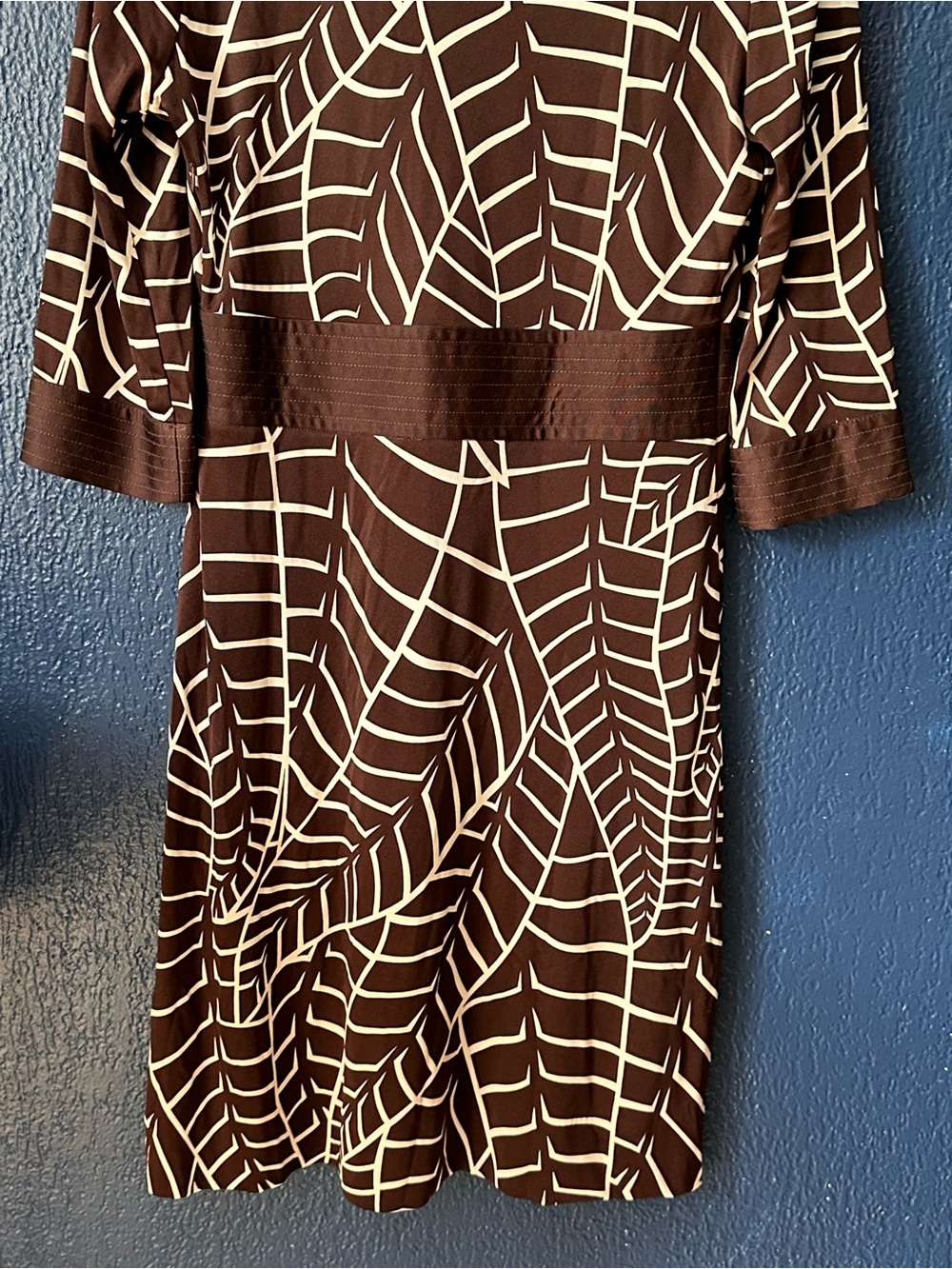 Tory Burch 100% Silk Dress/ Flawed V Neck three-quarter length sleeves M - Picture 7 of 9